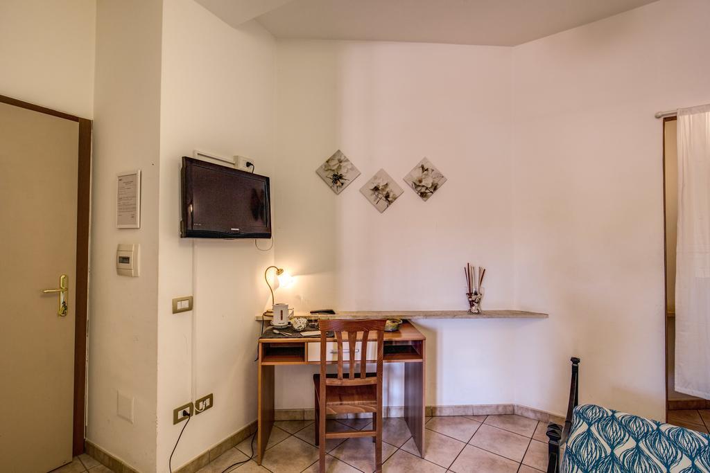 San Lorenzo Notte Roma Exterior foto